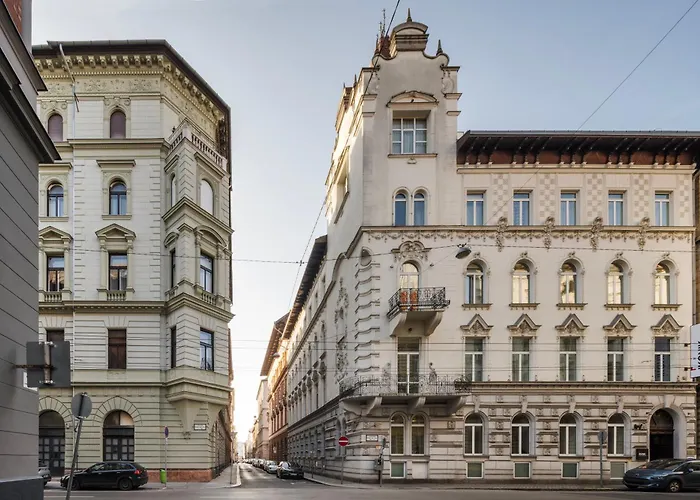 Kurhotel: Ikonik Parlament